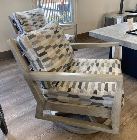 Lucia Club Swivel Rocker w/cushion Precise Quarry (Pearl)