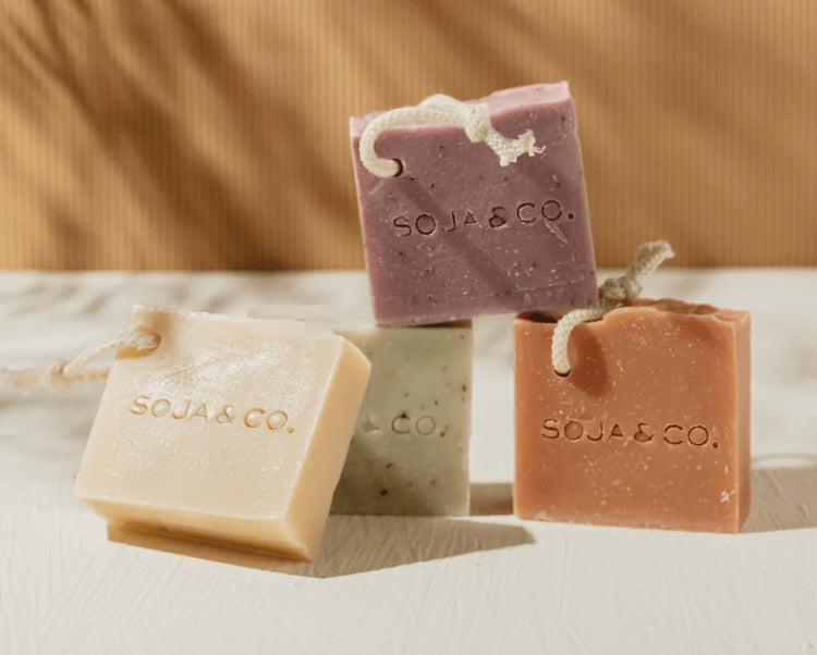 SOJA&CO. Exfoliating Bar Soap: Cedarwood & Menthol