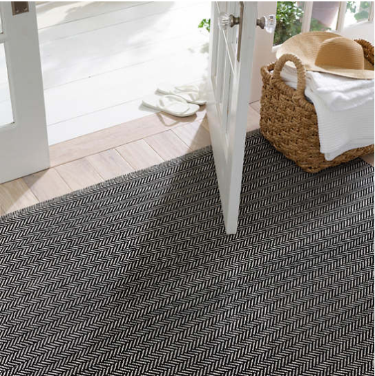 Herringbone Black/Ivory 6X9 Area Rug Indoor/Outdoor