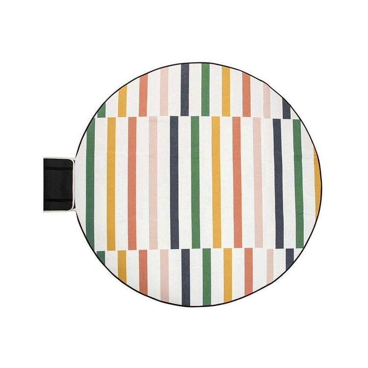 Love Rugs - Picnic Blankets by Basil Bangs