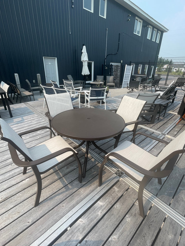 5-PC Cascade 42" Round Table w/ 4 Soho Stacking Arm Chairs